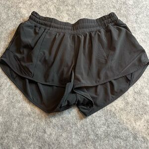 Black Women Lululemon hotty hot